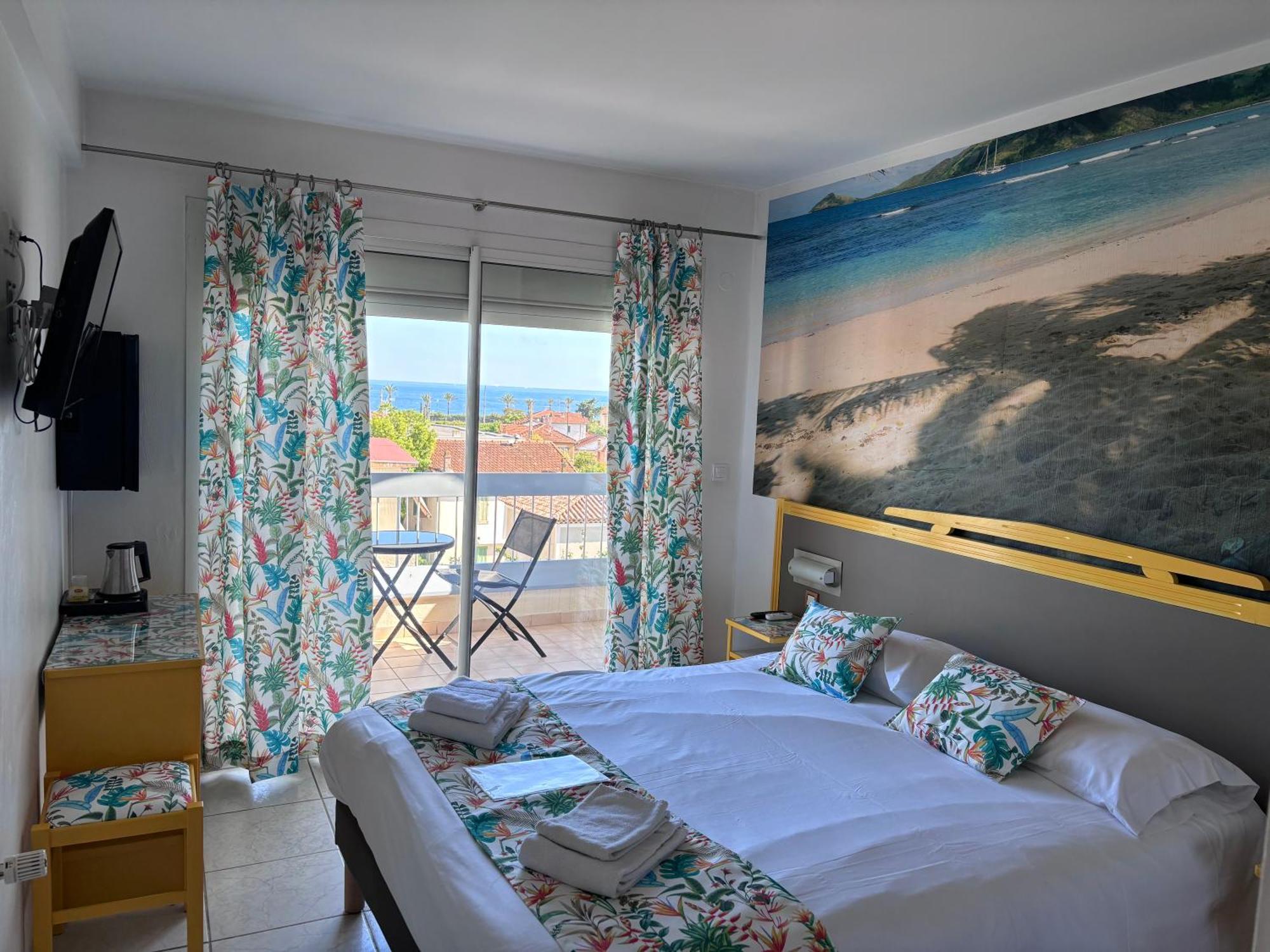 Hotel Restaurant De La Mer Golfe-Juan Zewnętrze zdjęcie